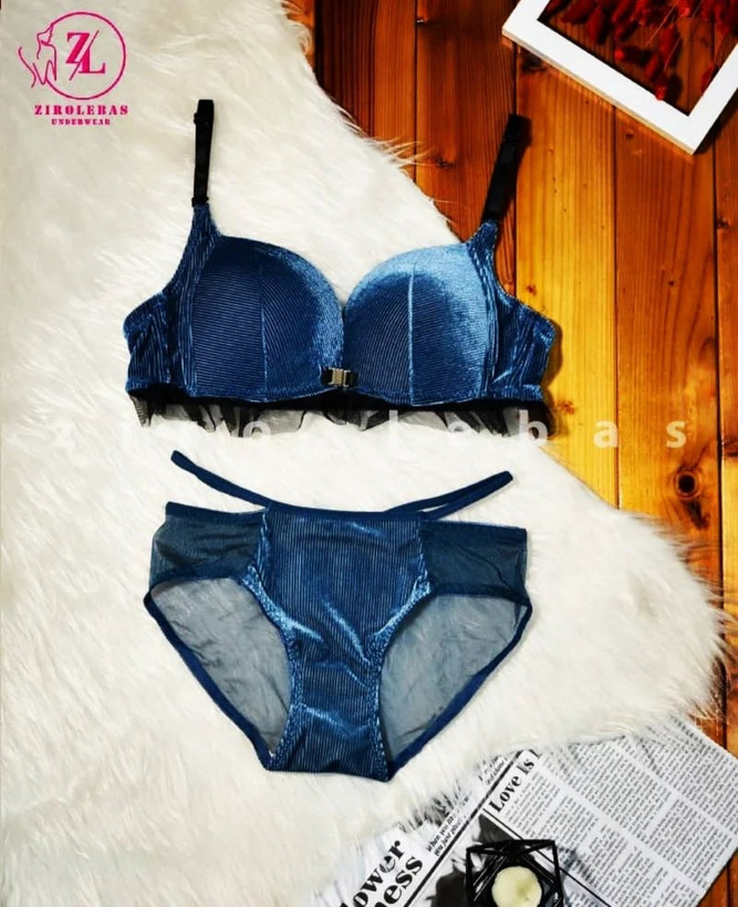 ست شورت و سوتین