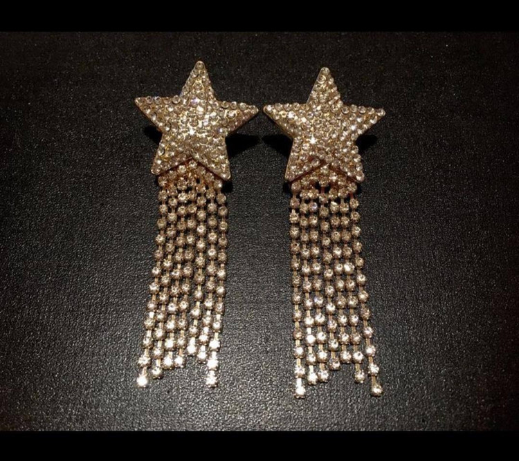 نیپل نگین دار