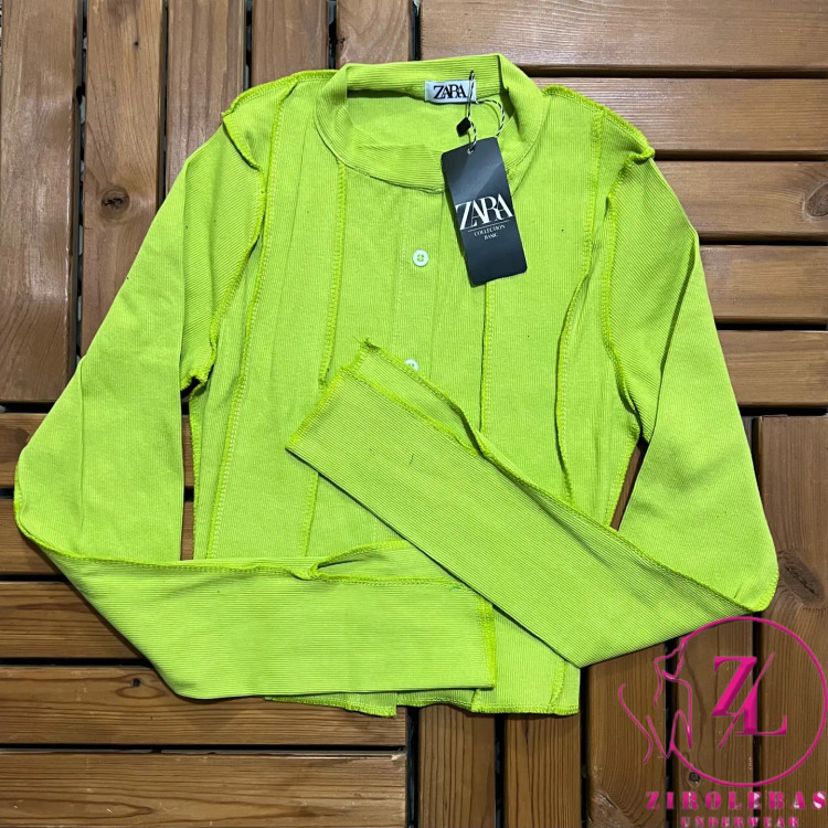 نیمتنه دکمه ایی