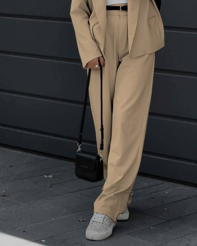 ست کت و شلوار